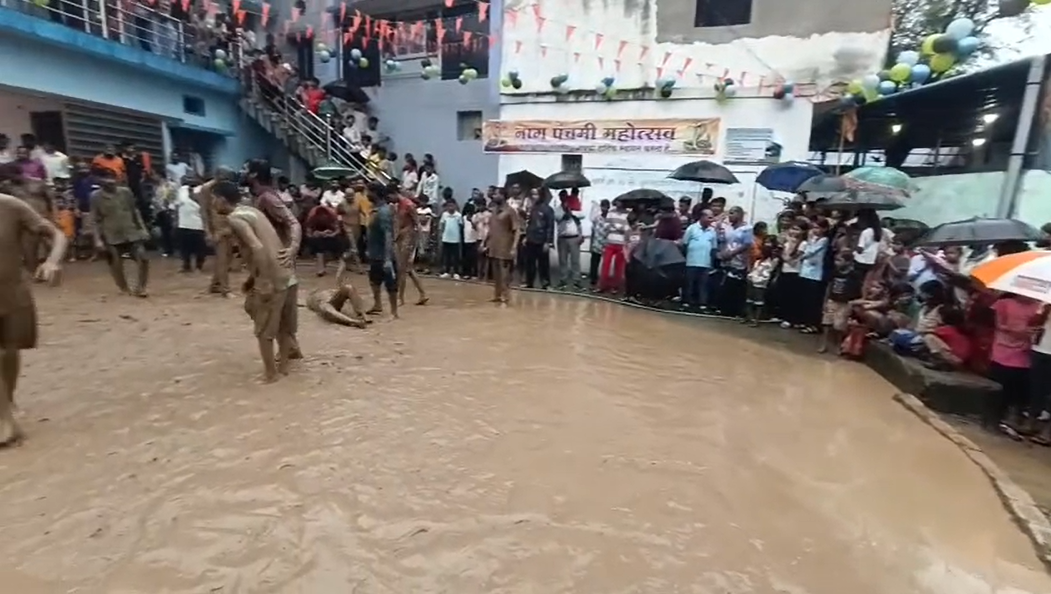 नागपंचमी पर जांजगीर में दिखी अनोखी परंपरा