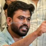 मुंबई में प्रदर्शन की अनुमति न मिलने पर भड़की कॉकरोच जनता पार्टी, गांधी जयंती पर 'जेल भरो आंदोलन' का ऐलान